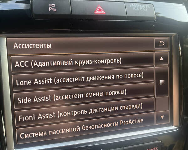 Белый Фольксваген Туарег, объемом двигателя 2.97 л и пробегом 242 тыс. км за 19999 $, фото 19 на Automoto.ua