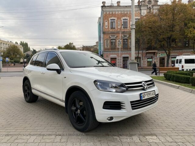 Білий Фольксваген Туарег, об'ємом двигуна 3 л та пробігом 235 тис. км за 14800 $, фото 11 на Automoto.ua