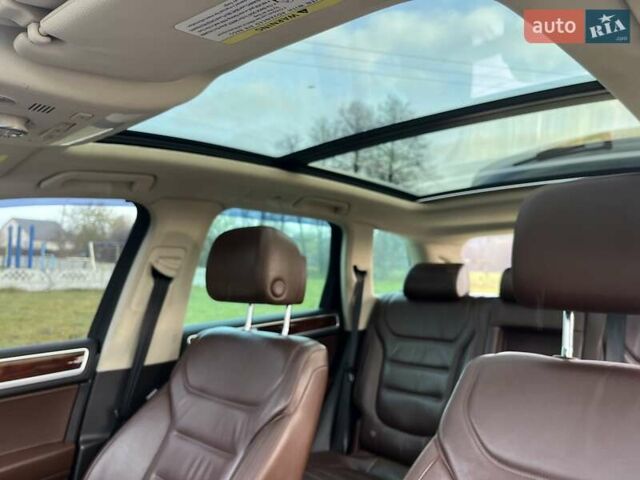 Білий Фольксваген Туарег, об'ємом двигуна 3.6 л та пробігом 272 тис. км за 17500 $, фото 14 на Automoto.ua