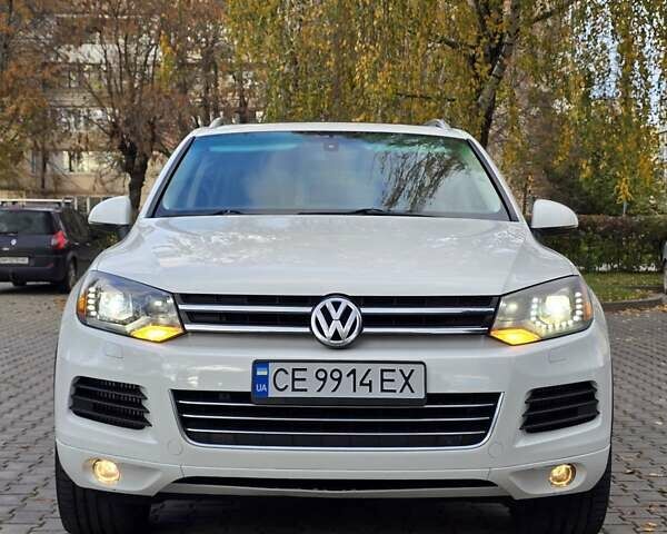 Белый Фольксваген Туарег, объемом двигателя 2.97 л и пробегом 290 тыс. км за 17500 $, фото 10 на Automoto.ua