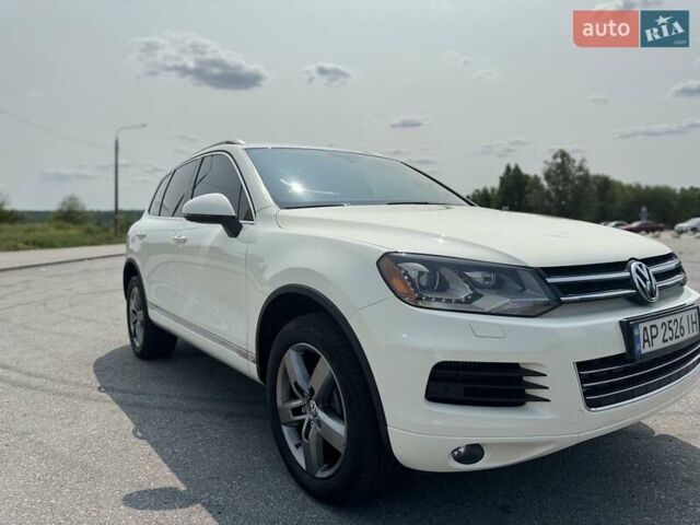 Белый Фольксваген Туарег, объемом двигателя 2.97 л и пробегом 177 тыс. км за 22333 $, фото 11 на Automoto.ua