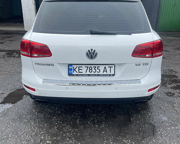 Білий Фольксваген Туарег, об'ємом двигуна 2.97 л та пробігом 130 тис. км за 21300 $, фото 10 на Automoto.ua