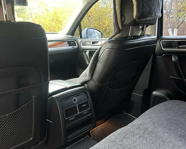 Белый Фольксваген Туарег, объемом двигателя 2.97 л и пробегом 247 тыс. км за 20999 $, фото 13 на Automoto.ua