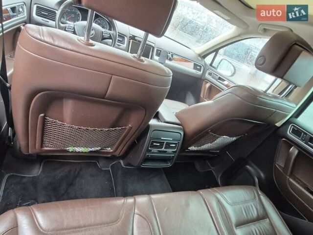 Белый Фольксваген Туарег, объемом двигателя 2.97 л и пробегом 182 тыс. км за 17700 $, фото 13 на Automoto.ua