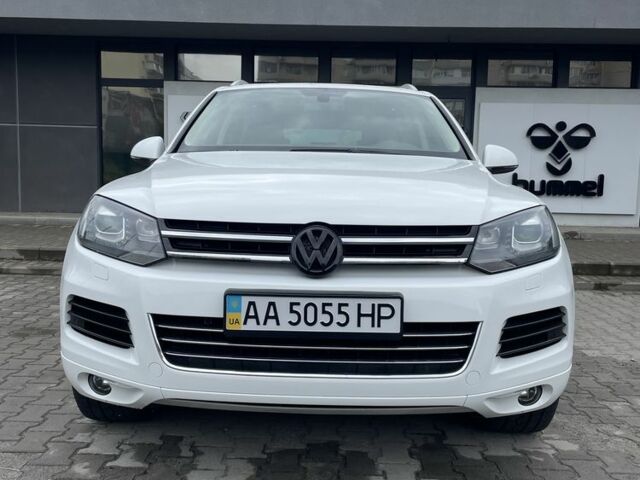 Белый Фольксваген Туарег, объемом двигателя 3 л и пробегом 152 тыс. км за 19500 $, фото 16 на Automoto.ua