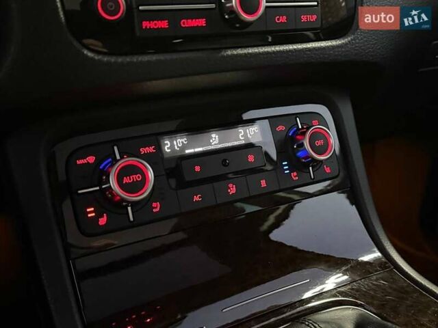 Белый Фольксваген Туарег, объемом двигателя 2.97 л и пробегом 270 тыс. км за 20990 $, фото 27 на Automoto.ua