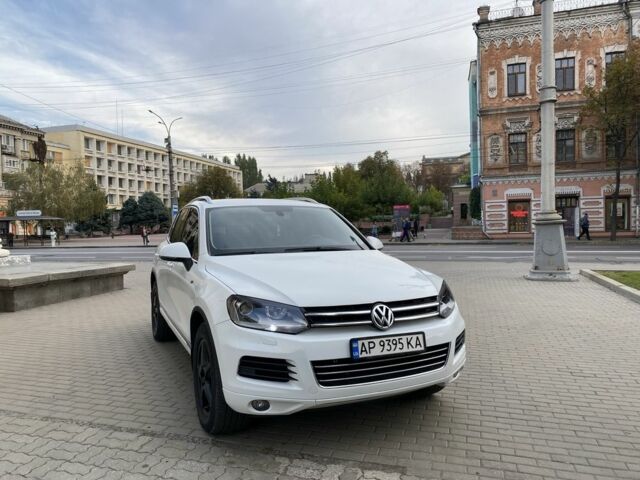 Білий Фольксваген Туарег, об'ємом двигуна 3 л та пробігом 235 тис. км за 14800 $, фото 14 на Automoto.ua