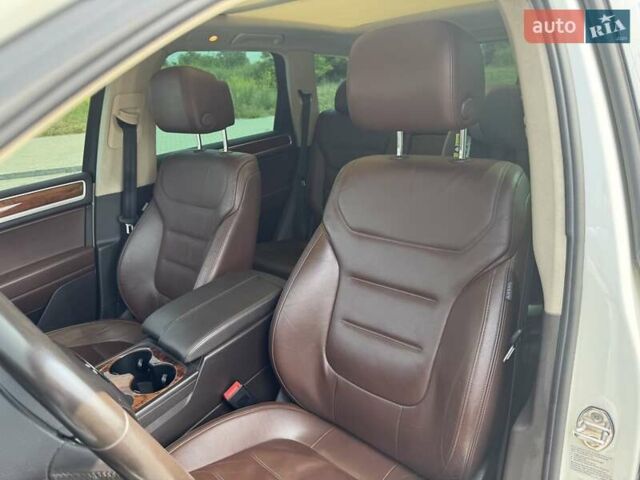 Белый Фольксваген Туарег, объемом двигателя 2.97 л и пробегом 177 тыс. км за 22333 $, фото 8 на Automoto.ua