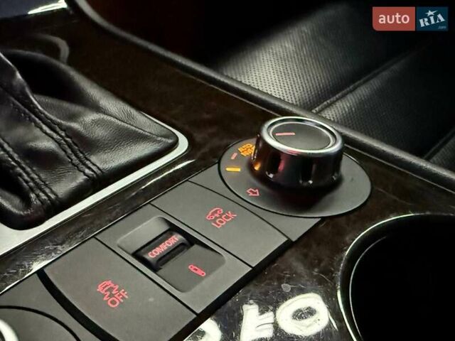 Белый Фольксваген Туарег, объемом двигателя 2.97 л и пробегом 270 тыс. км за 20990 $, фото 30 на Automoto.ua