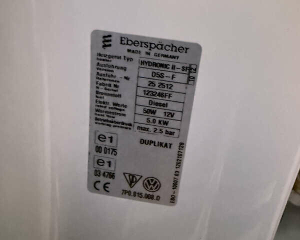 Білий Фольксваген Туарег, об'ємом двигуна 2.97 л та пробігом 231 тис. км за 17999 $, фото 28 на Automoto.ua