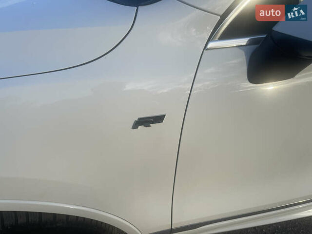 Белый Фольксваген Туарег, объемом двигателя 2.97 л и пробегом 242 тыс. км за 19999 $, фото 8 на Automoto.ua