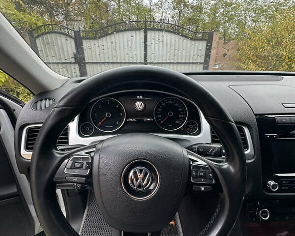 Белый Фольксваген Туарег, объемом двигателя 2.97 л и пробегом 247 тыс. км за 20999 $, фото 21 на Automoto.ua