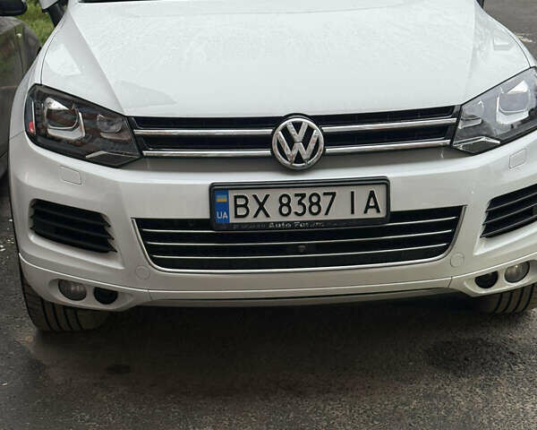 Белый Фольксваген Туарег, объемом двигателя 2.97 л и пробегом 246 тыс. км за 20800 $, фото 20 на Automoto.ua