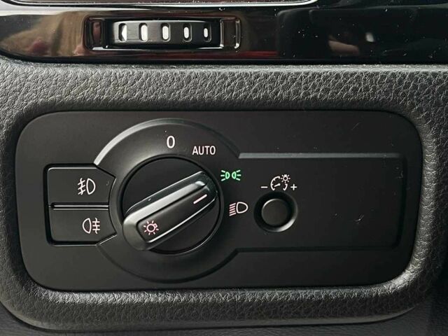 Белый Фольксваген Туарег, объемом двигателя 3 л и пробегом 214 тыс. км за 18999 $, фото 13 на Automoto.ua