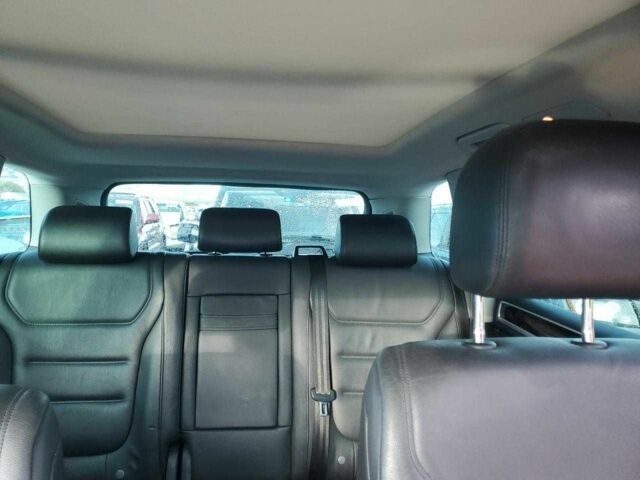 Білий Фольксваген Туарег, об'ємом двигуна 3 л та пробігом 151 тис. км за 1900 $, фото 9 на Automoto.ua