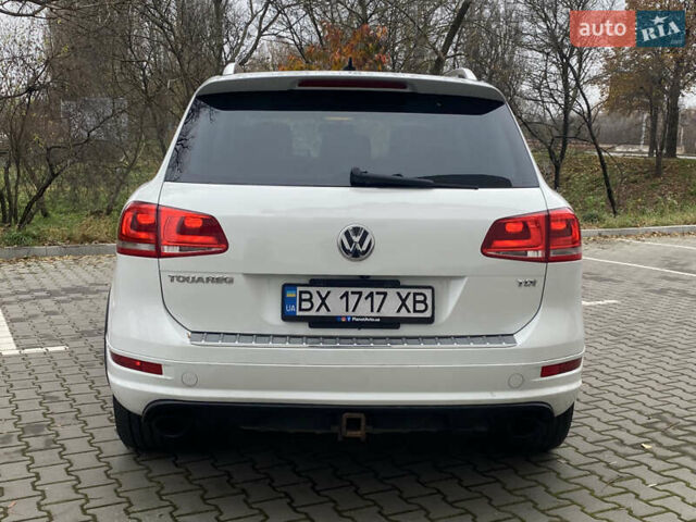 Белый Фольксваген Туарег, объемом двигателя 2.97 л и пробегом 260 тыс. км за 22500 $, фото 19 на Automoto.ua