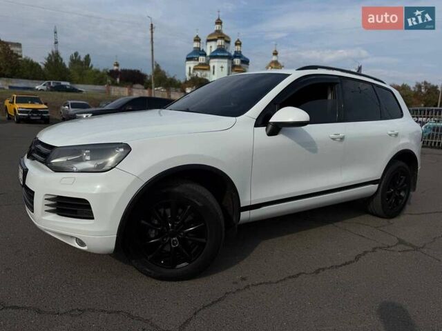 Білий Фольксваген Туарег, об'ємом двигуна 2.97 л та пробігом 285 тис. км за 23000 $, фото 7 на Automoto.ua