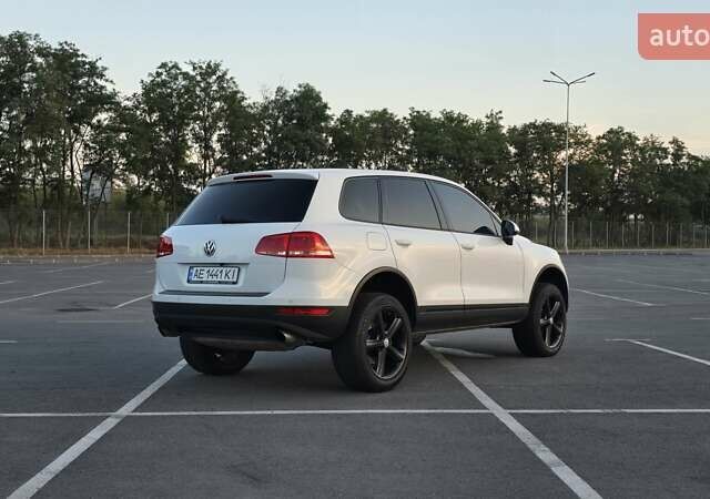 Белый Фольксваген Туарег, объемом двигателя 2.97 л и пробегом 180 тыс. км за 18999 $, фото 38 на Automoto.ua