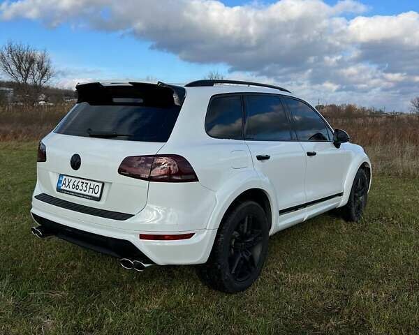 Белый Фольксваген Туарег, объемом двигателя 2.97 л и пробегом 226 тыс. км за 18888 $, фото 8 на Automoto.ua