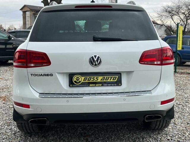 Белый Фольксваген Туарег, объемом двигателя 3 л и пробегом 214 тыс. км за 18999 $, фото 5 на Automoto.ua