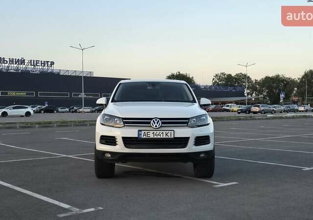 Белый Фольксваген Туарег, объемом двигателя 2.97 л и пробегом 180 тыс. км за 18999 $, фото 35 на Automoto.ua