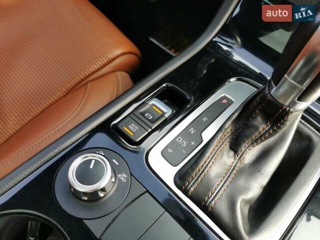 Белый Фольксваген Туарег, объемом двигателя 2.97 л и пробегом 222 тыс. км за 18999 $, фото 43 на Automoto.ua