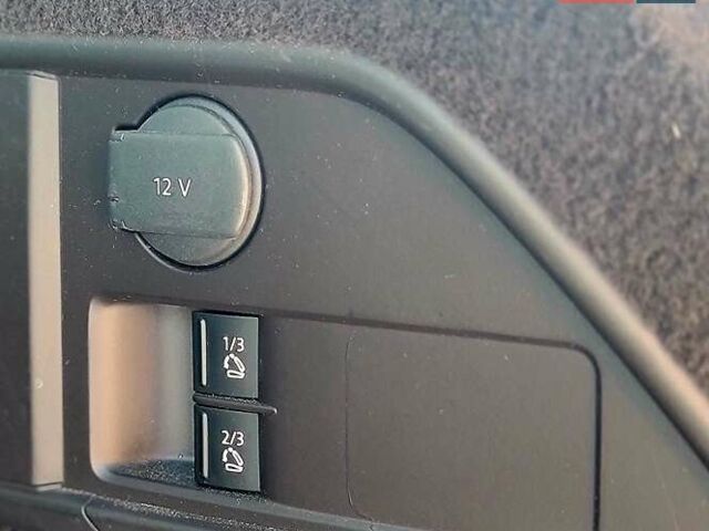 Белый Фольксваген Туарег, объемом двигателя 2.97 л и пробегом 195 тыс. км за 19700 $, фото 10 на Automoto.ua