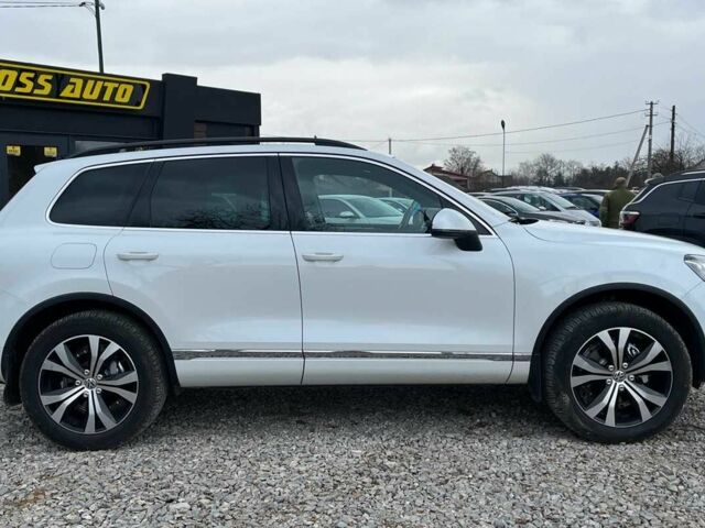 Белый Фольксваген Туарег, объемом двигателя 3 л и пробегом 214 тыс. км за 18999 $, фото 7 на Automoto.ua