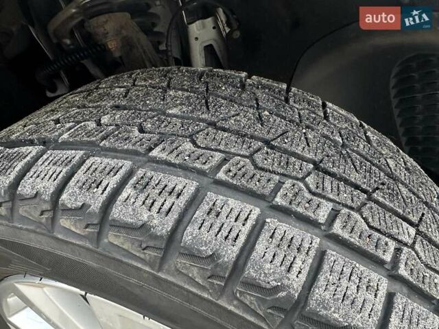 Белый Фольксваген Туарег, объемом двигателя 2.97 л и пробегом 192 тыс. км за 17000 $, фото 28 на Automoto.ua