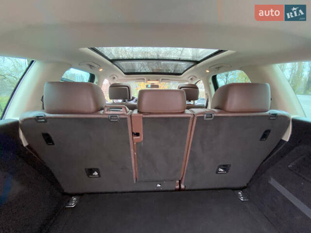 Белый Фольксваген Туарег, объемом двигателя 2.97 л и пробегом 260 тыс. км за 22500 $, фото 53 на Automoto.ua