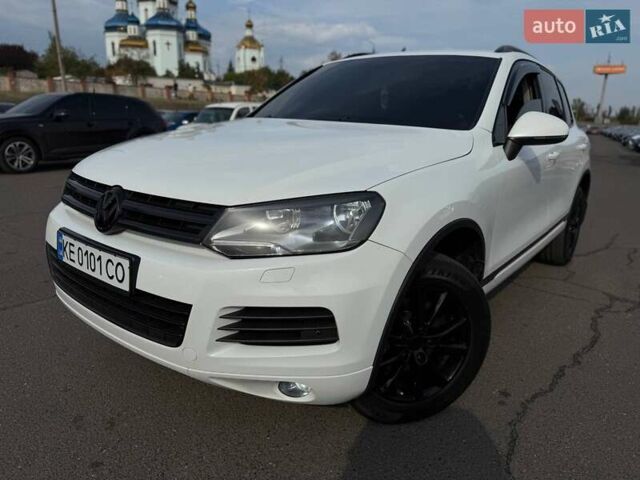 Білий Фольксваген Туарег, об'ємом двигуна 2.97 л та пробігом 285 тис. км за 23000 $, фото 8 на Automoto.ua