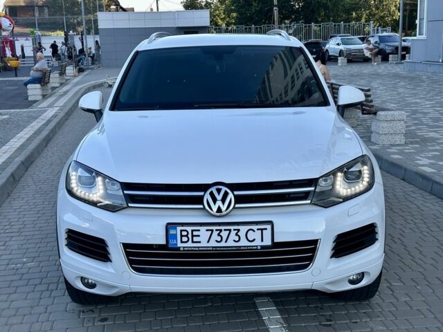 Белый Фольксваген Туарег, объемом двигателя 3 л и пробегом 213 тыс. км за 23500 $, фото 10 на Automoto.ua