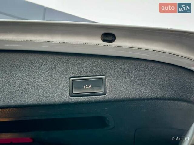 Білий Фольксваген Туарег, об'ємом двигуна 3 л та пробігом 239 тис. км за 19300 $, фото 23 на Automoto.ua