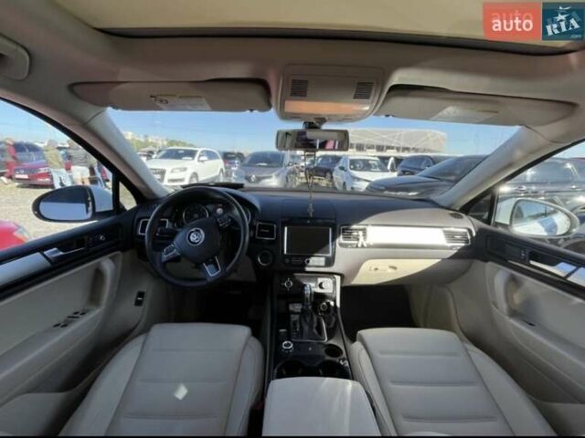 Белый Фольксваген Туарег, объемом двигателя 3.6 л и пробегом 135 тыс. км за 16500 $, фото 5 на Automoto.ua