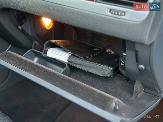 Білий Фольксваген Туарег, об'ємом двигуна 3 л та пробігом 239 тис. км за 19300 $, фото 29 на Automoto.ua