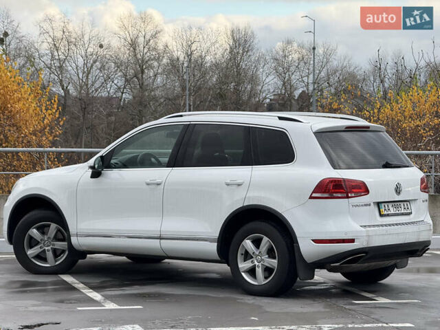 Белый Фольксваген Туарег, объемом двигателя 2.97 л и пробегом 329 тыс. км за 17800 $, фото 6 на Automoto.ua