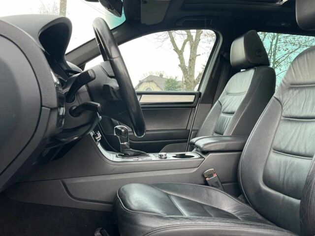 Белый Фольксваген Туарег, объемом двигателя 3 л и пробегом 214 тыс. км за 18999 $, фото 8 на Automoto.ua