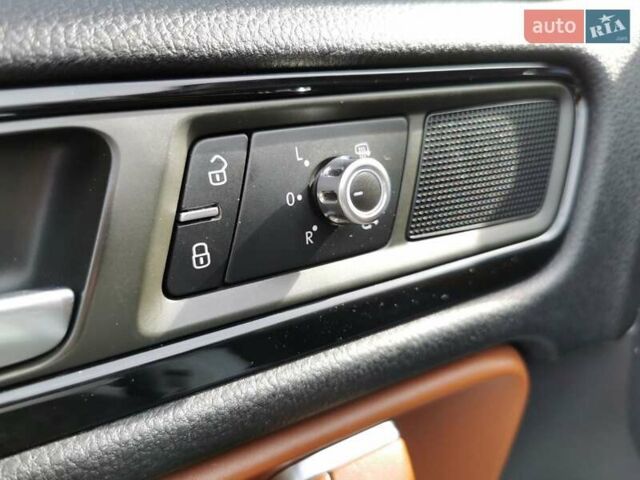 Белый Фольксваген Туарег, объемом двигателя 2.97 л и пробегом 222 тыс. км за 18999 $, фото 41 на Automoto.ua