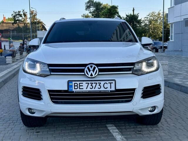 Белый Фольксваген Туарег, объемом двигателя 3 л и пробегом 213 тыс. км за 23500 $, фото 9 на Automoto.ua