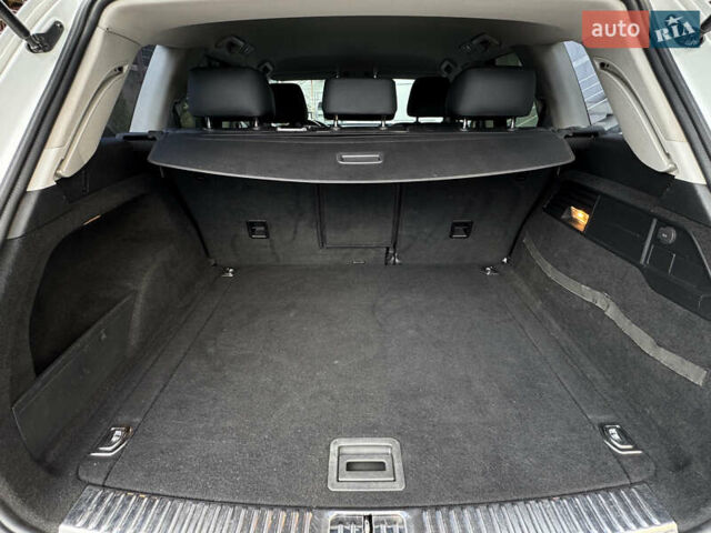 Белый Фольксваген Туарег, объемом двигателя 2.97 л и пробегом 220 тыс. км за 17700 $, фото 27 на Automoto.ua