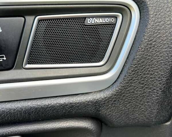 Белый Фольксваген Туарег, объемом двигателя 2.97 л и пробегом 226 тыс. км за 18888 $, фото 17 на Automoto.ua