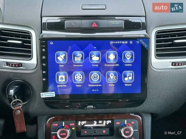 Білий Фольксваген Туарег, об'ємом двигуна 3 л та пробігом 239 тис. км за 19300 $, фото 31 на Automoto.ua