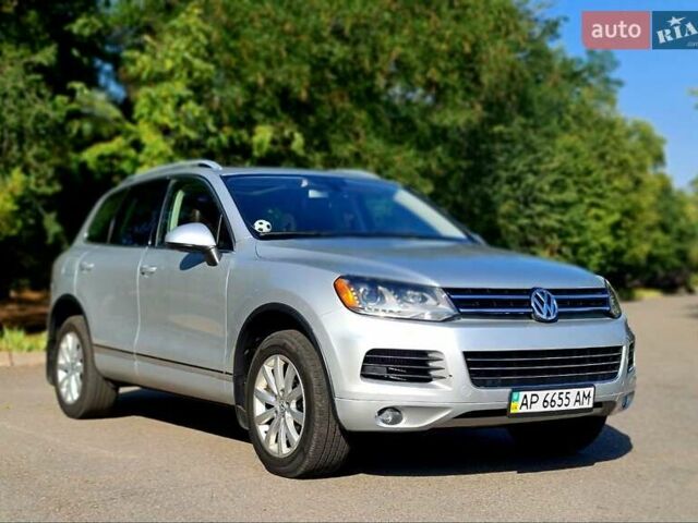 Белый Фольксваген Туарег, объемом двигателя 2.97 л и пробегом 195 тыс. км за 19700 $, фото 2 на Automoto.ua