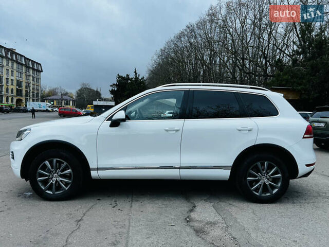 Білий Фольксваген Туарег, об'ємом двигуна 2.97 л та пробігом 344 тис. км за 15900 $, фото 3 на Automoto.ua