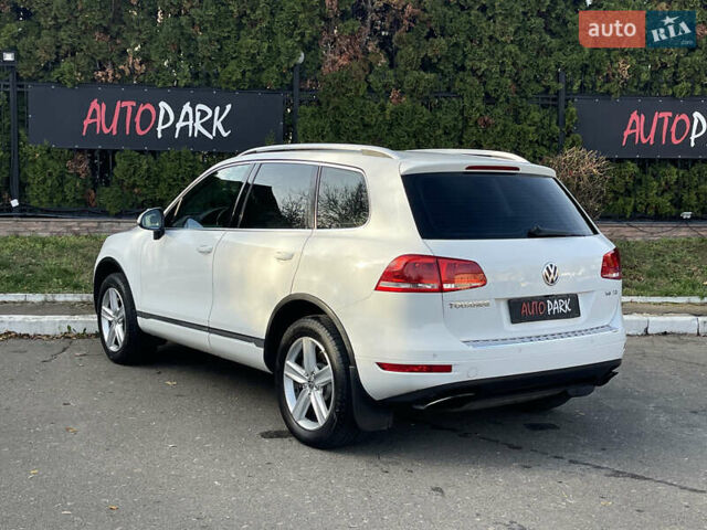 Белый Фольксваген Туарег, объемом двигателя 2.97 л и пробегом 255 тыс. км за 18900 $, фото 9 на Automoto.ua