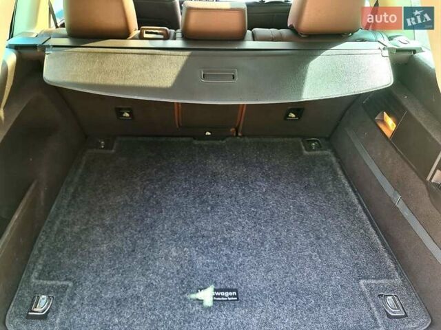 Белый Фольксваген Туарег, объемом двигателя 2.97 л и пробегом 195 тыс. км за 19700 $, фото 19 на Automoto.ua