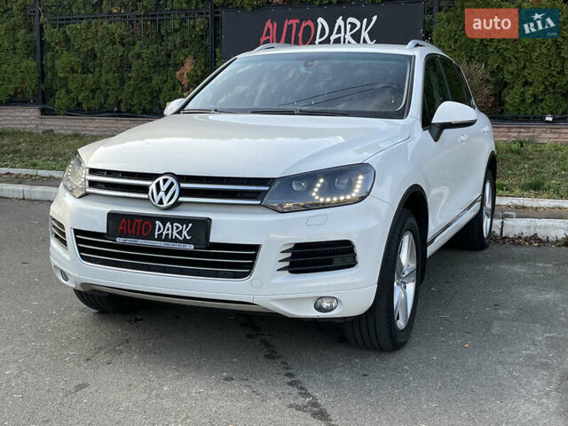 Белый Фольксваген Туарег, объемом двигателя 2.97 л и пробегом 255 тыс. км за 18900 $, фото 6 на Automoto.ua