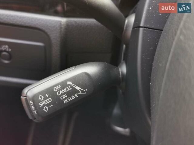 Белый Фольксваген Туарег, объемом двигателя 2.97 л и пробегом 222 тыс. км за 18999 $, фото 36 на Automoto.ua