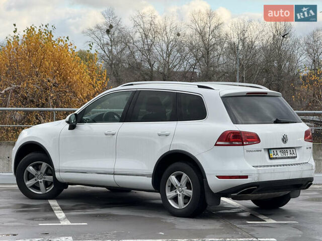 Белый Фольксваген Туарег, объемом двигателя 2.97 л и пробегом 329 тыс. км за 17800 $, фото 5 на Automoto.ua