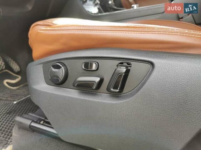 Белый Фольксваген Туарег, объемом двигателя 2.97 л и пробегом 222 тыс. км за 18999 $, фото 23 на Automoto.ua